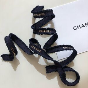 CHANEL Wrapping Gift Ribbon Holiday Limited Edition Grosgrain Logo Hair Tie 48”